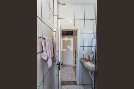 Apartamento à venda com 60m², 2 quartos e 1 vagaBanheiro Social