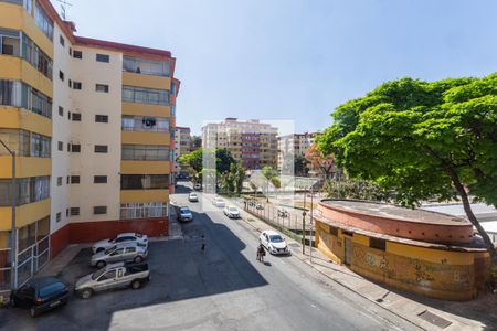 Apartamento à venda com 60m², 2 quartos e 1 vagaVista da Varanda/Área de Serviço do Quarto 2