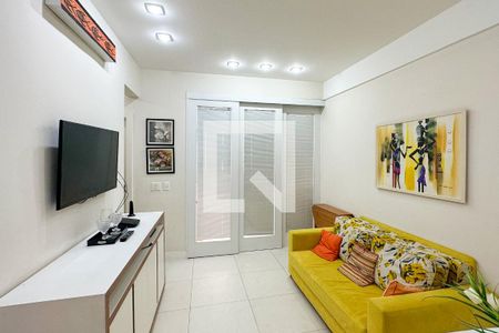 Sala de apartamento para alugar com 1 quarto, 45m² em Copacabana, Rio de Janeiro