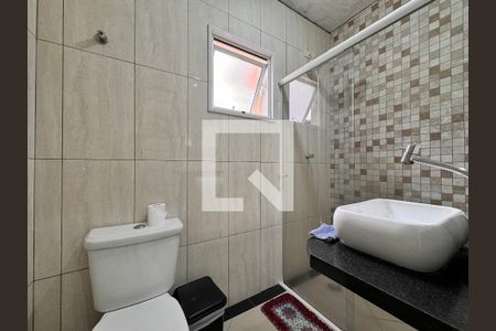 Casa à venda com 140m², 3 quartos e 2 vagas Casa à venda com 140m², 3 quartos e 2 vagasBanheiro