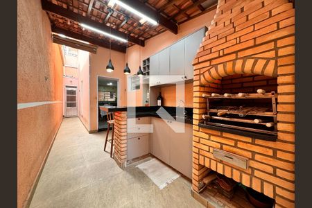 Casa à venda com 140m², 3 quartos e 2 vagas Casa à venda com 140m², 3 quartos e 2 vagasChurrasqueira