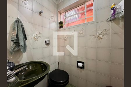 Casa à venda com 140m², 3 quartos e 2 vagas Casa à venda com 140m², 3 quartos e 2 vagasLavabo