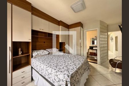 Casa à venda com 140m², 3 quartos e 2 vagas Casa à venda com 140m², 3 quartos e 2 vagasSuite