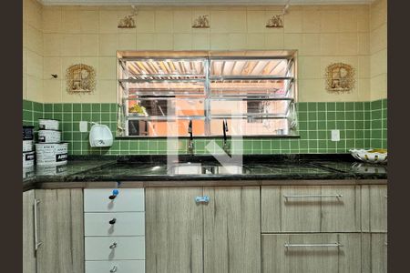Casa à venda com 140m², 3 quartos e 2 vagas Casa à venda com 140m², 3 quartos e 2 vagasCozinha