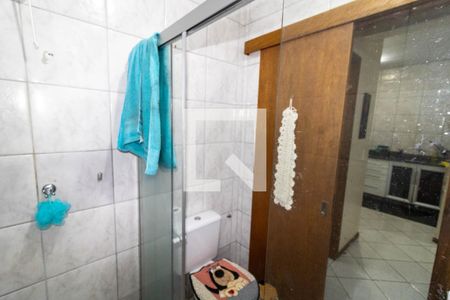 Casa à venda com 51m², 2 quartos e 1 vaga Casa à venda com 51m², 2 quartos e 1 vagaBanheiro