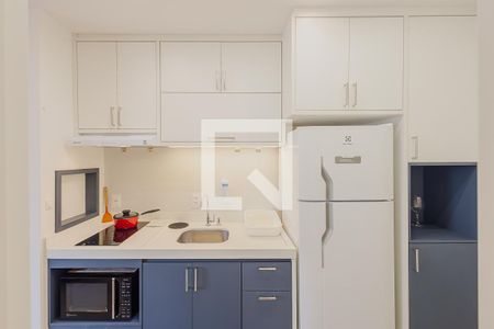 Cozinha de kitnet/studio para alugar com 1 quarto, 25m² em Pinheiros, São Paulo