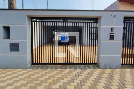 Casa à venda com 200m², 4 quartos e 2 vagas Casa à venda com 200m², 4 quartos e 2 vagasPLACA INSTALADA NA FACHADA