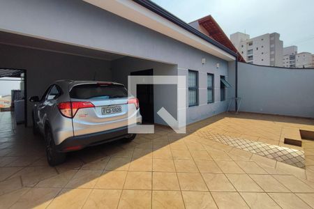 Casa à venda com 200m², 4 quartos e 2 vagas Casa à venda com 200m², 4 quartos e 2 vagasQuintal - Garagem