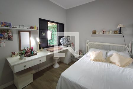 Casa à venda com 200m², 4 quartos e 2 vagas Casa à venda com 200m², 4 quartos e 2 vagasQuarto 2