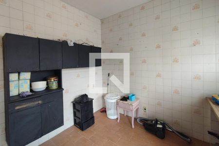 Casa à venda com 200m², 4 quartos e 2 vagas Casa à venda com 200m², 4 quartos e 2 vagasEdícula - Cozinha
