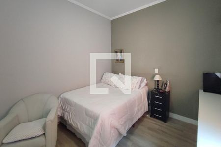 Casa à venda com 200m², 4 quartos e 2 vagas Casa à venda com 200m², 4 quartos e 2 vagasQuarto 3