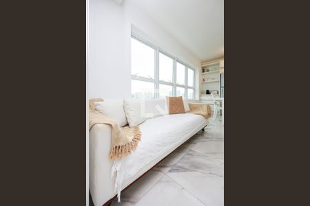 Sala de apartamento para alugar com 1 quarto, 57m² em Brooklin, São Paulo