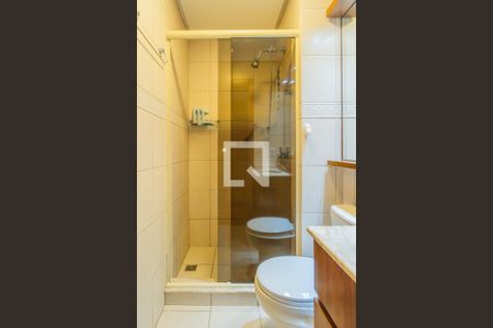 Apartamento à venda com 95m², 2 quartos e 1 vaga Apartamento à venda com 95m², 2 quartos e 1 vagaBanheiro da Suíte