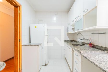 Apartamento à venda com 95m², 2 quartos e 1 vaga Apartamento à venda com 95m², 2 quartos e 1 vagaCozinha e Área de Serviço