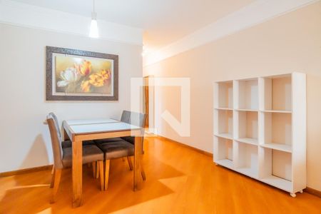Apartamento à venda com 95m², 2 quartos e 1 vaga Apartamento à venda com 95m², 2 quartos e 1 vagaSala