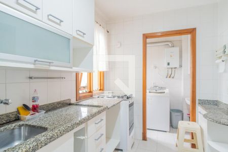 Apartamento à venda com 95m², 2 quartos e 1 vaga Apartamento à venda com 95m², 2 quartos e 1 vagaCozinha e Área de Serviço