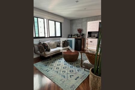 Apartamento à venda com 288m², 4 quartos e 3 vagas Apartamento à venda com 288m², 4 quartos e 3 vagasSala