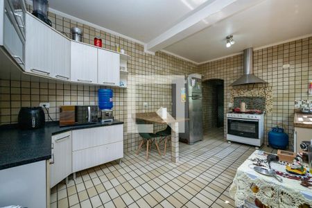 Casa à venda com 144m², 3 quartos e 2 vagas Casa à venda com 144m², 3 quartos e 2 vagasCozinha