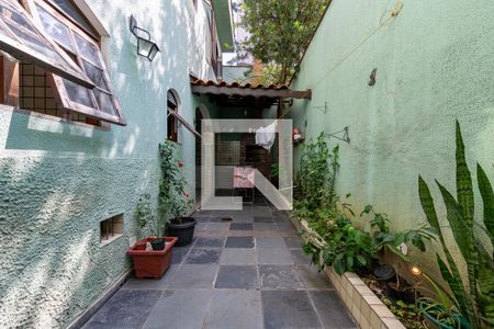 Casa à venda com 144m², 3 quartos e 2 vagas Casa à venda com 144m², 3 quartos e 2 vagasQuintal