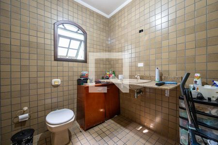 Casa à venda com 144m², 3 quartos e 2 vagas Casa à venda com 144m², 3 quartos e 2 vagasBanheiro de serviço