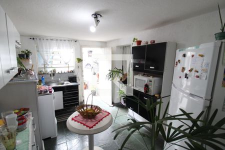 Casa à venda com 145m², 2 quartos e 2 vagasCozinha 2