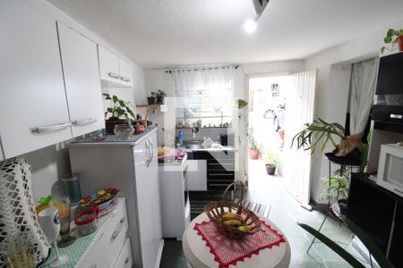 Casa à venda com 145m², 2 quartos e 2 vagasCozinha 2