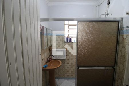 Casa à venda com 145m², 2 quartos e 2 vagasBanheiro 1