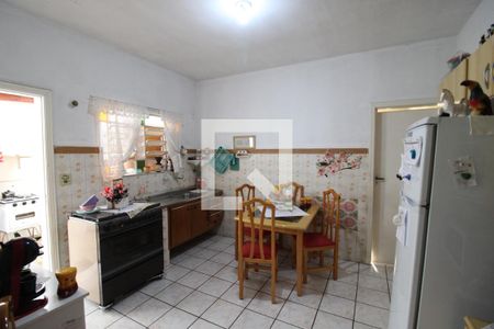 Casa à venda com 145m², 2 quartos e 2 vagasCozinha