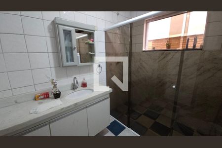 Casa à venda com 150m², 2 quartos e 2 vagas Casa à venda com 150m², 2 quartos e 2 vagasBanheiro 3
