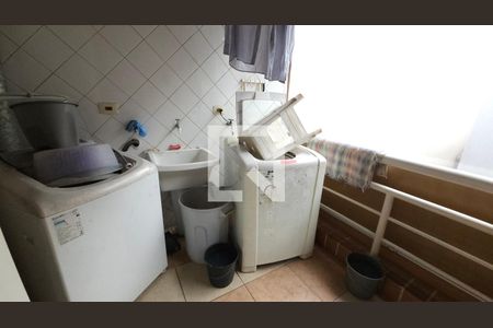Casa à venda com 150m², 2 quartos e 2 vagas Casa à venda com 150m², 2 quartos e 2 vagasÁrea de Serviço