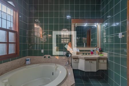 Casa à venda com 320m², 4 quartos e 4 vagas Casa à venda com 320m², 4 quartos e 4 vagasBanheiro Suíte 1