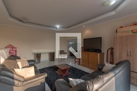 Casa à venda com 320m², 4 quartos e 4 vagas Casa à venda com 320m², 4 quartos e 4 vagasSala de Estar