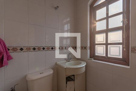 Casa à venda com 320m², 4 quartos e 4 vagas Casa à venda com 320m², 4 quartos e 4 vagasBanheiro Suíte 2