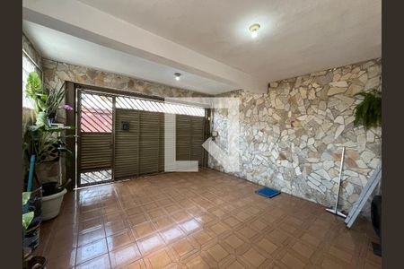 Casa à venda com 174m², 3 quartos e 2 vagas Casa à venda com 174m², 3 quartos e 2 vagasGaragem