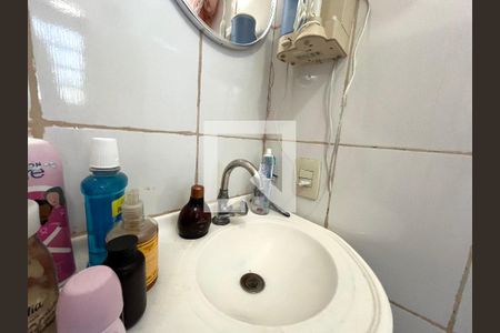 Casa à venda com 174m², 3 quartos e 2 vagas Casa à venda com 174m², 3 quartos e 2 vagasBanheiro da Suíte