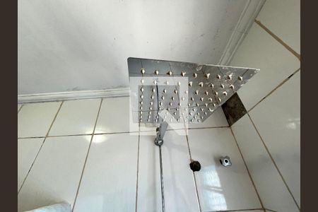 Casa à venda com 174m², 3 quartos e 2 vagas Casa à venda com 174m², 3 quartos e 2 vagasBanheiro da Suíte