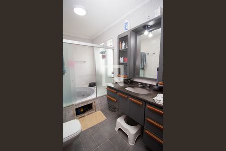 Casa à venda com 360m², 4 quartos e 3 vagas Casa à venda com 360m², 4 quartos e 3 vagasBanheiro da Suíte 2