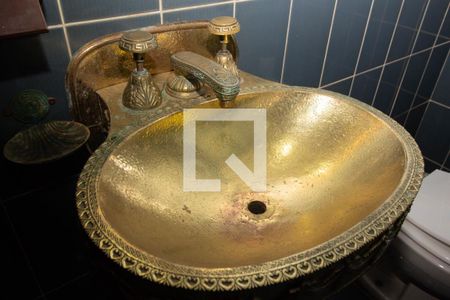 Casa à venda com 360m², 4 quartos e 3 vagas Casa à venda com 360m², 4 quartos e 3 vagasLavabo