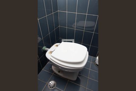 Casa à venda com 360m², 4 quartos e 3 vagas Casa à venda com 360m², 4 quartos e 3 vagasLavabo