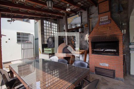 Casa à venda com 360m², 4 quartos e 3 vagas Casa à venda com 360m², 4 quartos e 3 vagasChurrasqueira