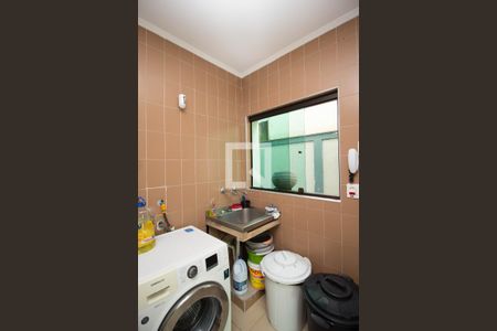 Casa à venda com 360m², 4 quartos e 3 vagas Casa à venda com 360m², 4 quartos e 3 vagasÁrea de Serviço