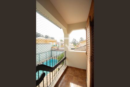 Casa à venda com 360m², 4 quartos e 3 vagas Casa à venda com 360m², 4 quartos e 3 vagasVaranda Quarto 4