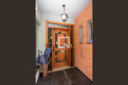 Casa à venda com 360m², 4 quartos e 3 vagas Casa à venda com 360m², 4 quartos e 3 vagasHall de Entrada