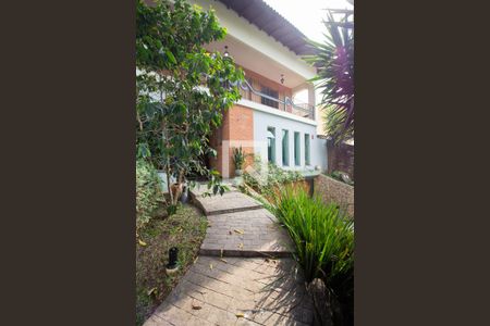 Casa à venda com 360m², 4 quartos e 3 vagas Casa à venda com 360m², 4 quartos e 3 vagasJardim