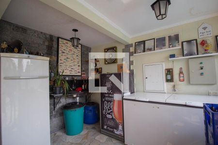 Casa à venda com 360m², 4 quartos e 3 vagas Casa à venda com 360m², 4 quartos e 3 vagasChurrasqueira