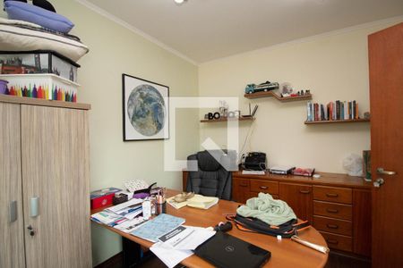 Casa à venda com 360m², 4 quartos e 3 vagas Casa à venda com 360m², 4 quartos e 3 vagasEscritório