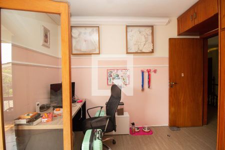 Casa à venda com 360m², 4 quartos e 3 vagas Casa à venda com 360m², 4 quartos e 3 vagasQuarto 1 - Suíte 1