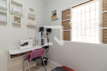 Casa à venda com 150m², 3 quartos e 2 vagasQuarto 2