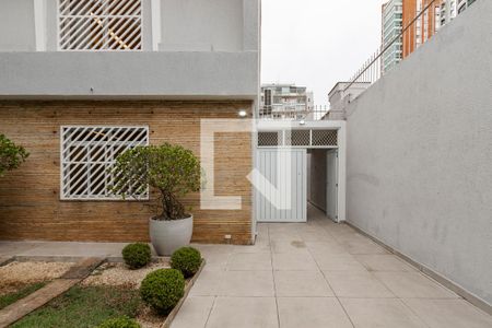 Casa à venda com 265m², 3 quartos e 4 vagas Casa à venda com 265m², 3 quartos e 4 vagasQuintal