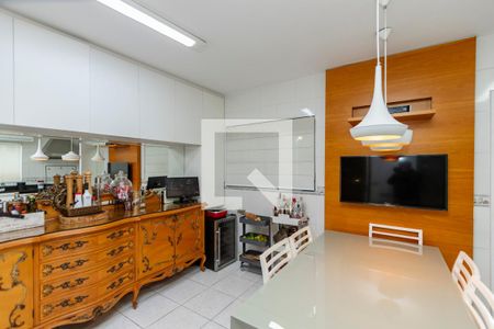 Casa à venda com 265m², 3 quartos e 4 vagas Casa à venda com 265m², 3 quartos e 4 vagasCozinha